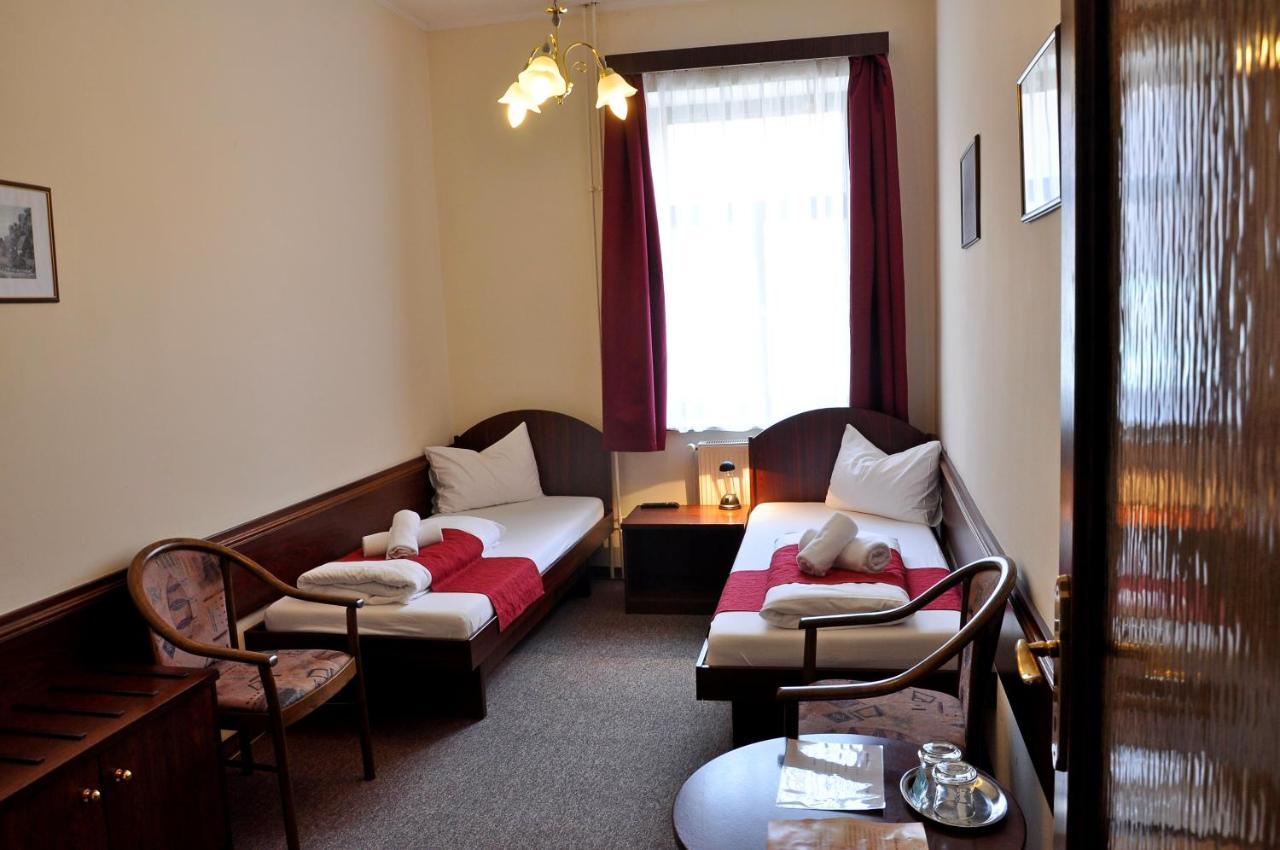 Hotel U Bileho Kone 로케트 외부 사진
