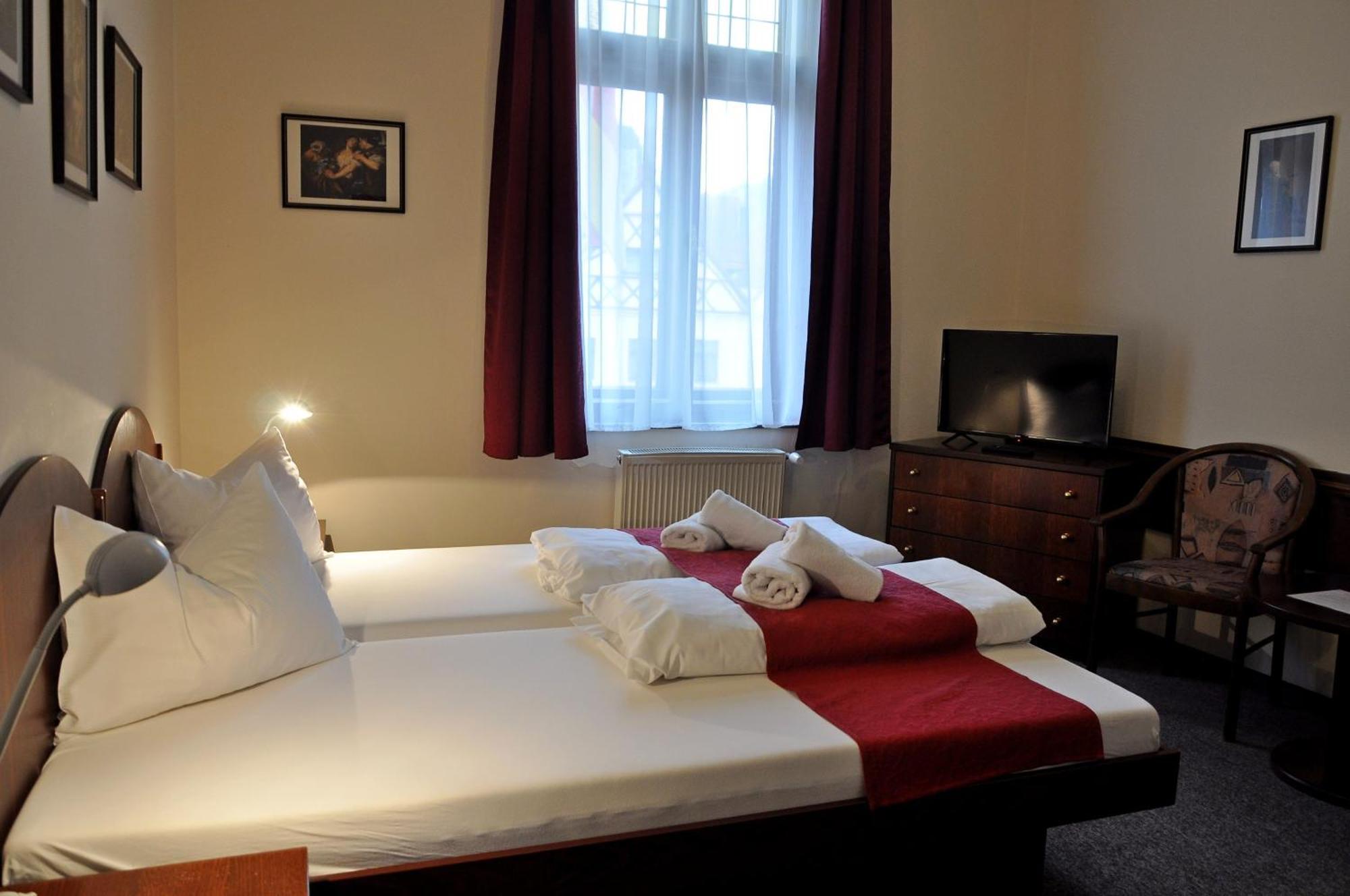 Hotel U Bileho Kone 로케트 객실 사진