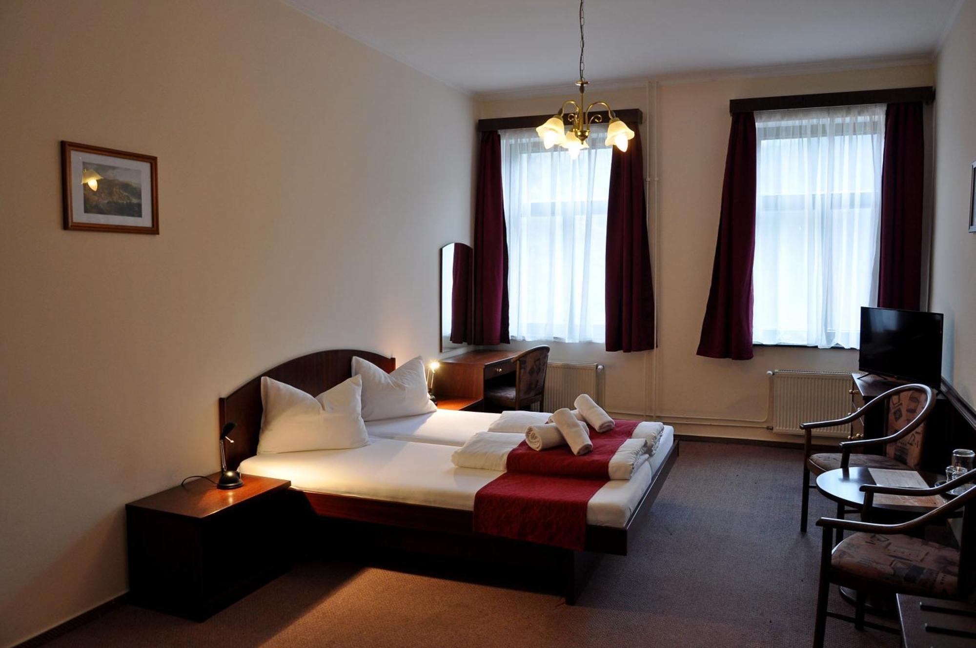 Hotel U Bileho Kone 로케트 객실 사진